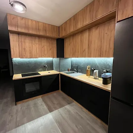 Apartment Workation Centre Airport Boutique Designer Bath, 3-4 Days Offer, Kitchen, Balkony, Aircon *