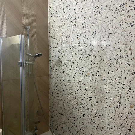 Apartment Workation Centre Airport Boutique Designer Bath, 3-4 Days Offer, Kitchen, Balkony, Aircon *
